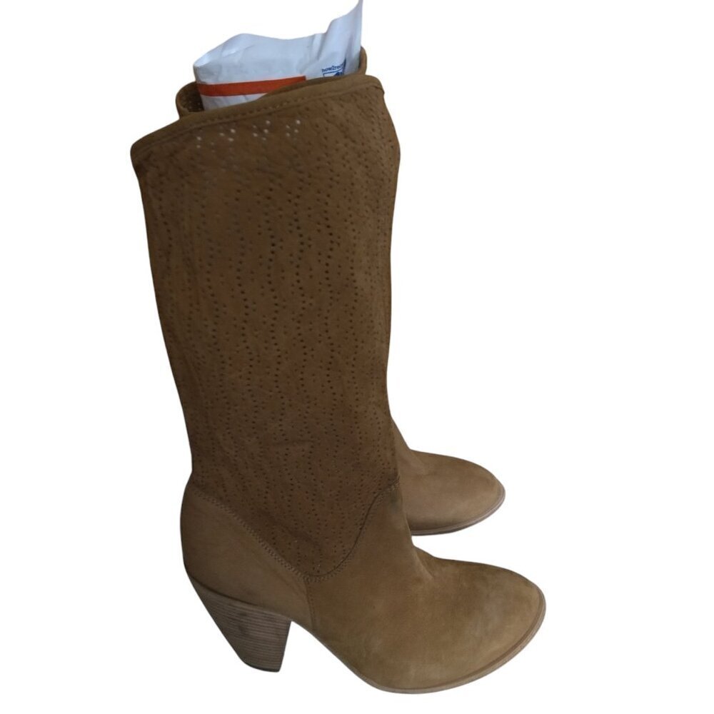 VIC Women's Size 37/6.5 US Light Brown Stacked Heel Suede Boot Slouchy New